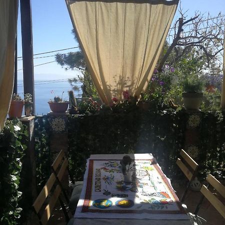 Casa Donna Fiorella Tipica Siciliana Taormina Exterior photo